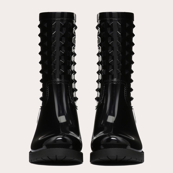🔥SOLD🔥 🤩 Valentino Garavani Stud Rain boots - Picture 4 of 8